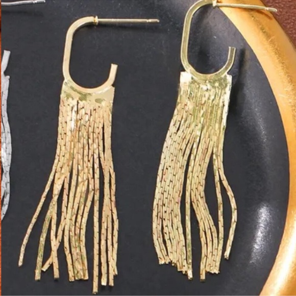 NEW 18K Gold Plated Chain Fringe Drop Hoop Earrings - Picture 3 of 4